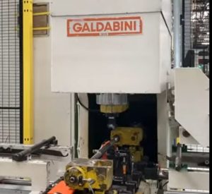 Lire la suite à propos de l’article Cellule d’automatisation amont et aval d’une redresseuse Galdabini